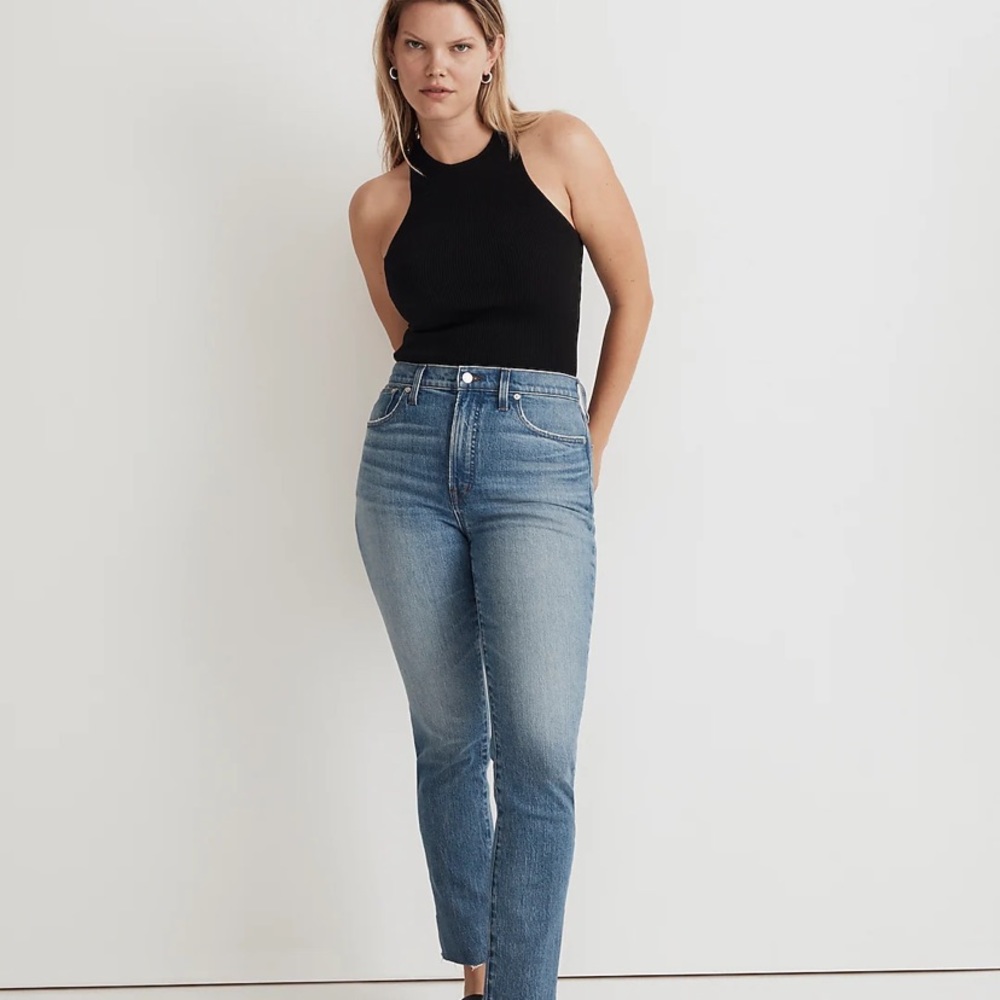 Madewell petite perfect vintage jean in bainton wash, raw hem edition - Picture 9 of 10